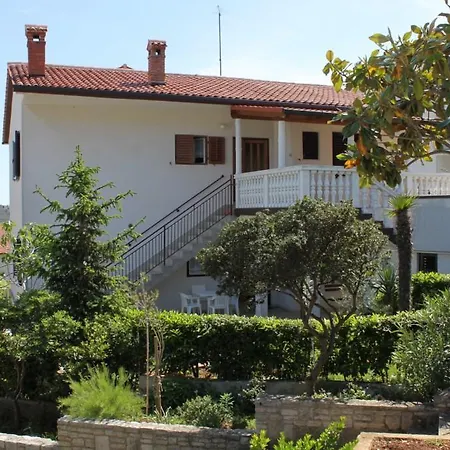 7647b Apartament *