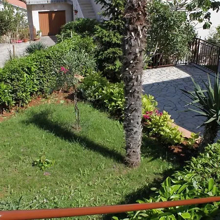 7647b Apartament Pula